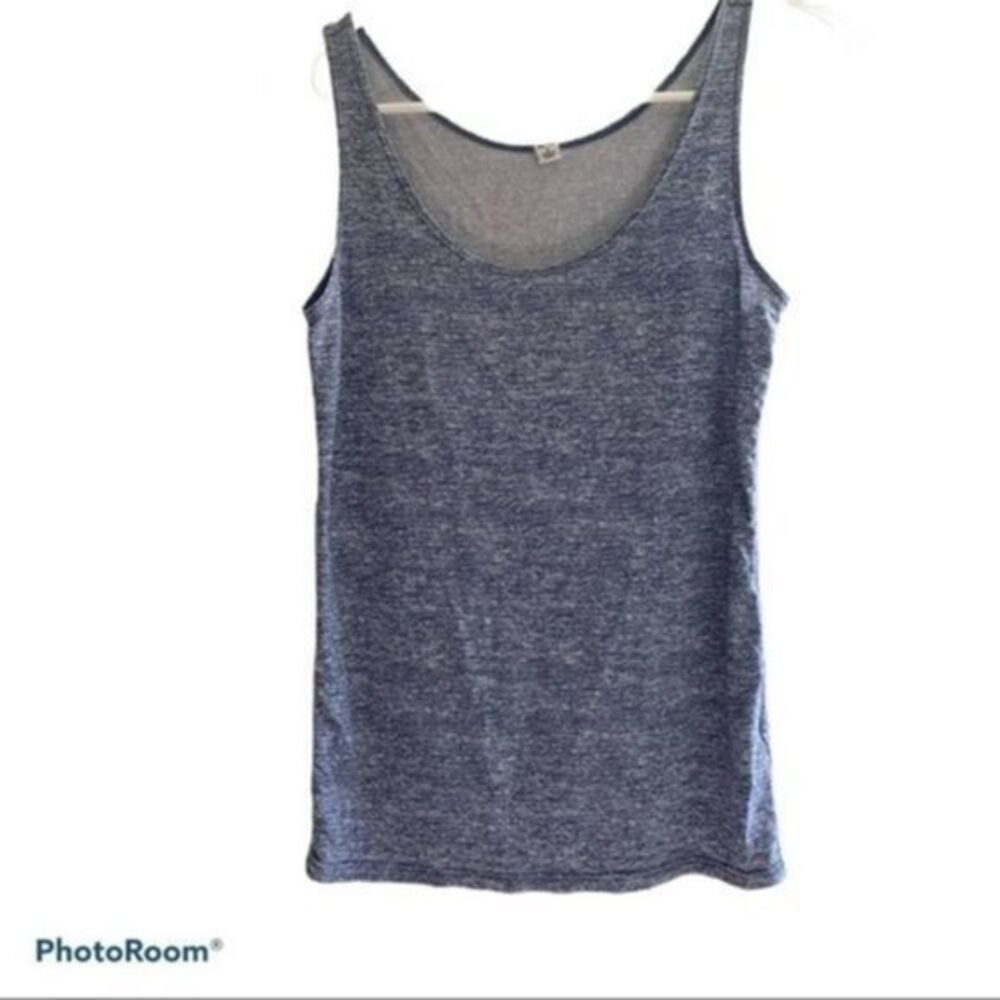 Uni Qlo tank top